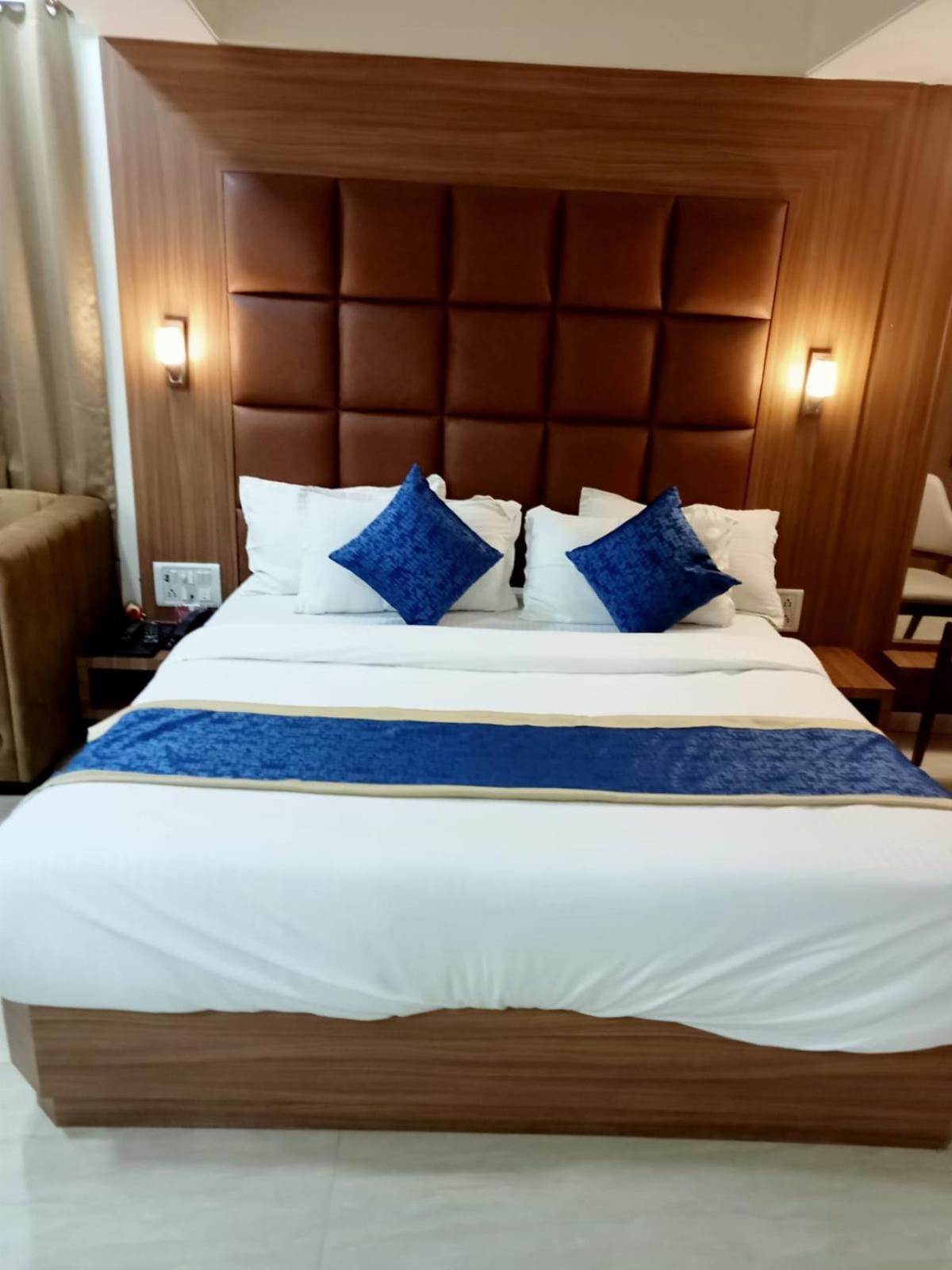 Hotel Jk Regency, Mumbai International Ngoại thất bức ảnh